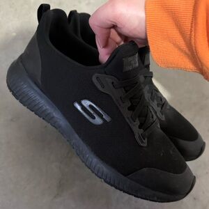 Skechers women’s work nonslip shoes